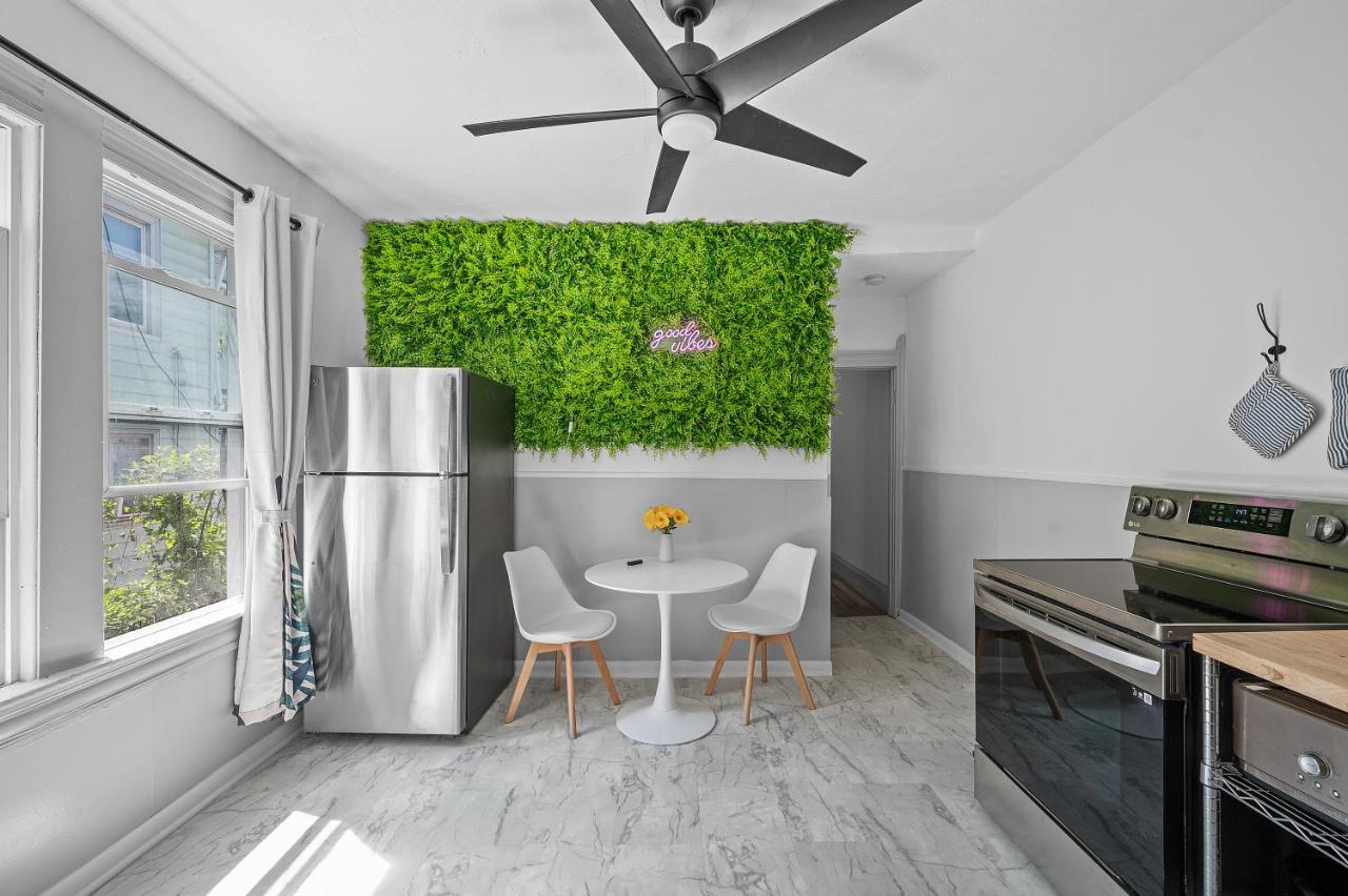 Center Of Little Italy #2 Apartamento Cleveland Exterior foto